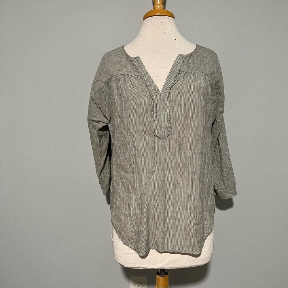 LOFT Dark Gray White Striped Flowy Blouse Top Size M